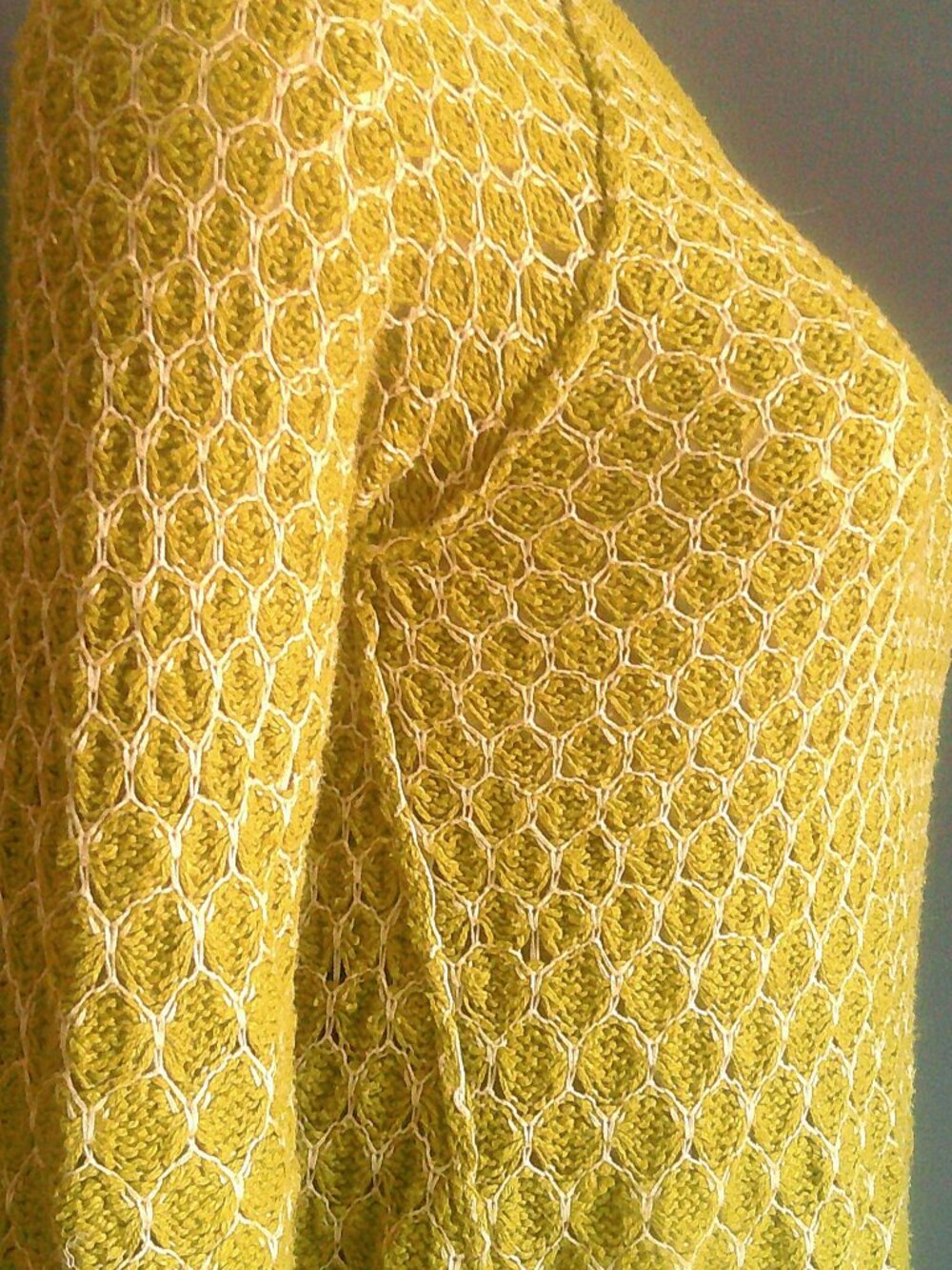 Anthropologie Moth Yellow Green Cotton Honeycomb Pattern Hi-Low Sweater Sm - Picture 6 of 8